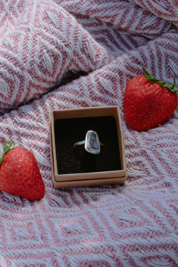 Blauer Opal Silberring Größe 53