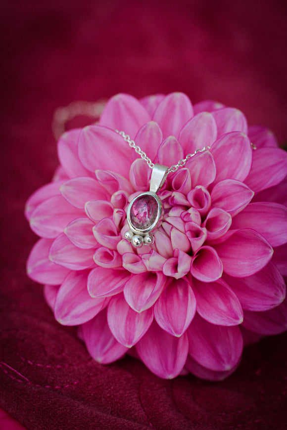 Turmalin mit Silberkette