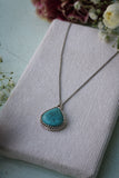 Türkis mit Silberkette