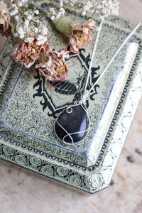 Silber-Obsidian mit Silberkette